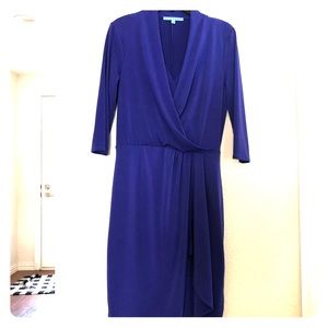 Gorgeous Antonio Melani faux wrap v-neck Dress